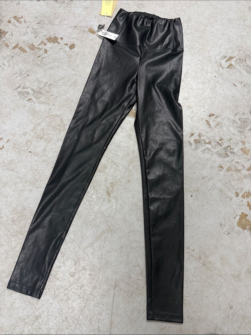 Faux Leather High-Waist Leggings - Black WILFRED FREE - Size XS - NWT